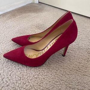 Red pointed toe slip on pumps heels 4”